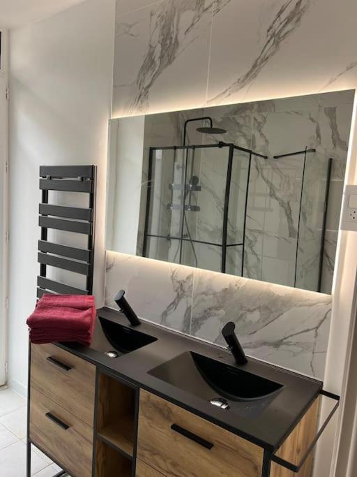 Le Chaleureux Luchonnais Apartment Bagneres-de-Luchon Luaran gambar